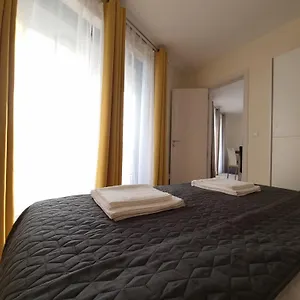 apartament-oreh-30.goldensandshotels.net/